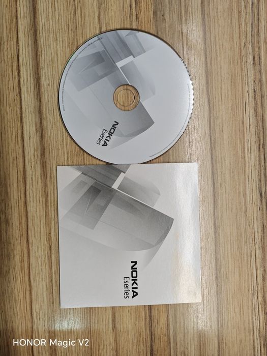 Телефон Nokia E71.