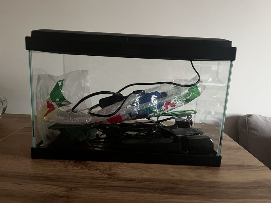 Аквариум с аксесоари