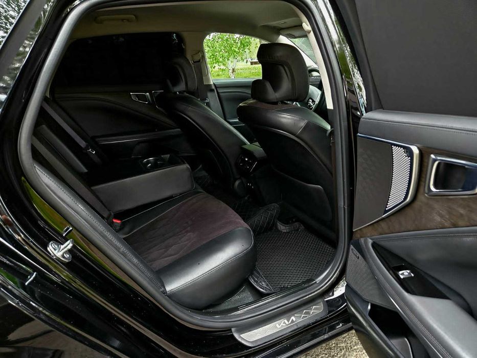 Аренда Kia K8  с водителем