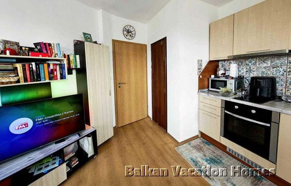 Продава се Двустаен апартамент в Варна, Галата - 66 кв.м за 1058 €/кв.м - Снимка #4