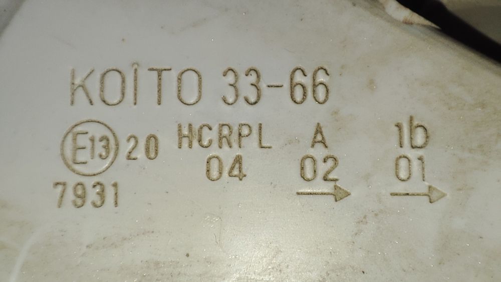 Продам фары на Toyota Camry 30