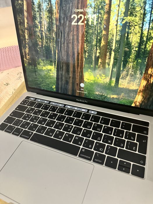 MacBook Pro 2019 i5 13 128GB