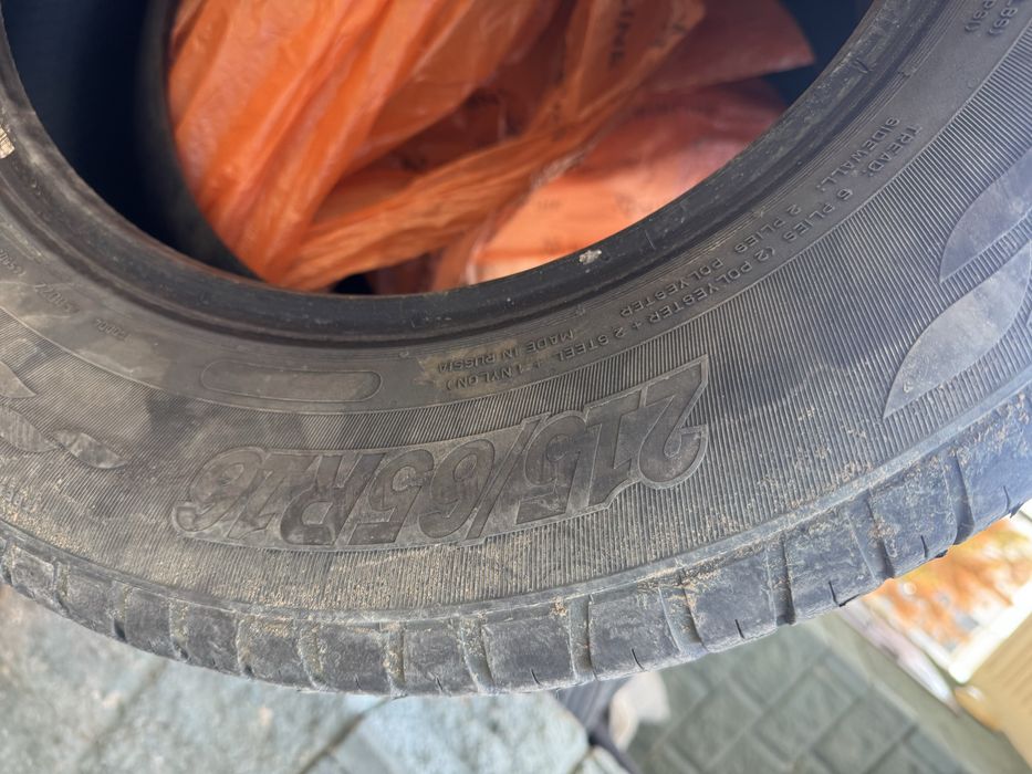 Шины летние 215/65/16