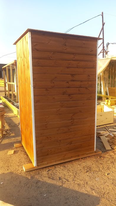 Туалет из вагонки в стиле Палисандр