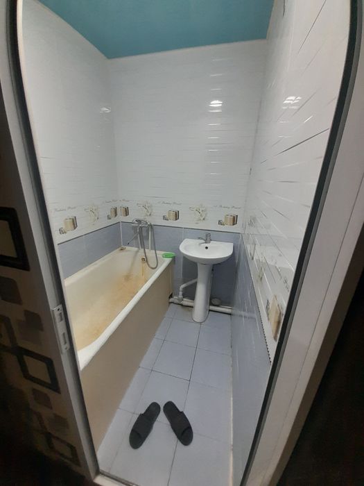 Zudlik bilan frunze massifda 2 xonali kvartira ijaraga beriladi