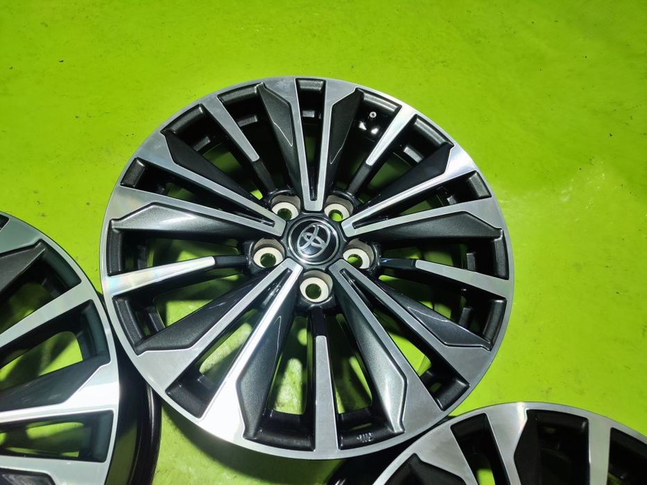 17 5x114.3 Toyota лети джанти 5х114.3 тойота