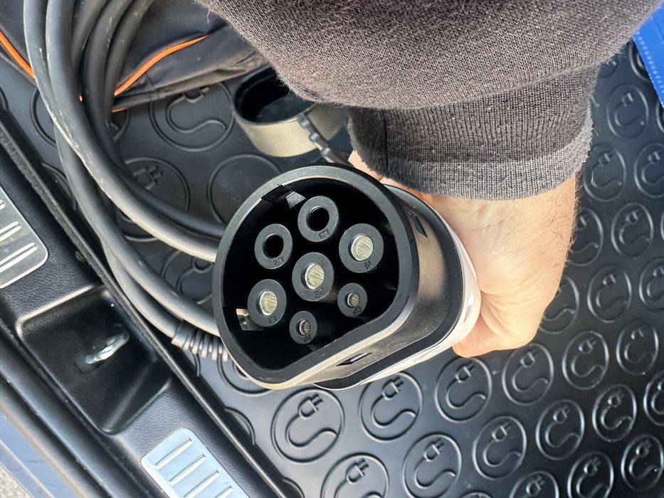 Зарядна станция за електомобил