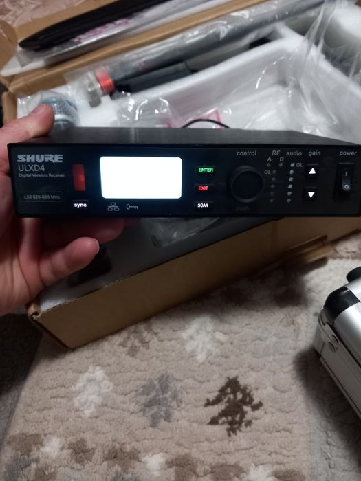 Microfon fără fir ulx d4 sistem uhf