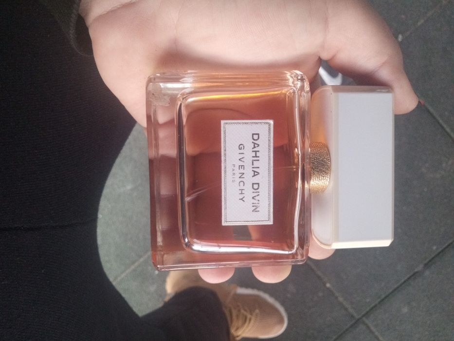 Parfum divin Givenchy Paris