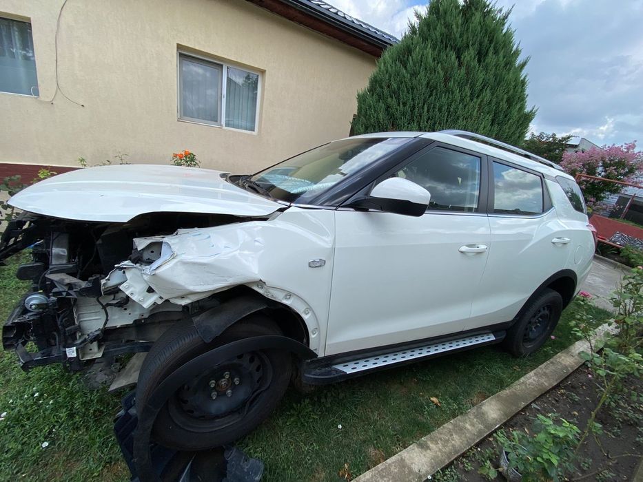 SsangYong Tivoli Grand SsangYong Tivoli grand avariat