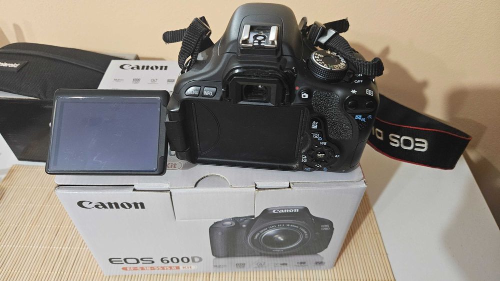 Canon DSLR 600D с аксесоари