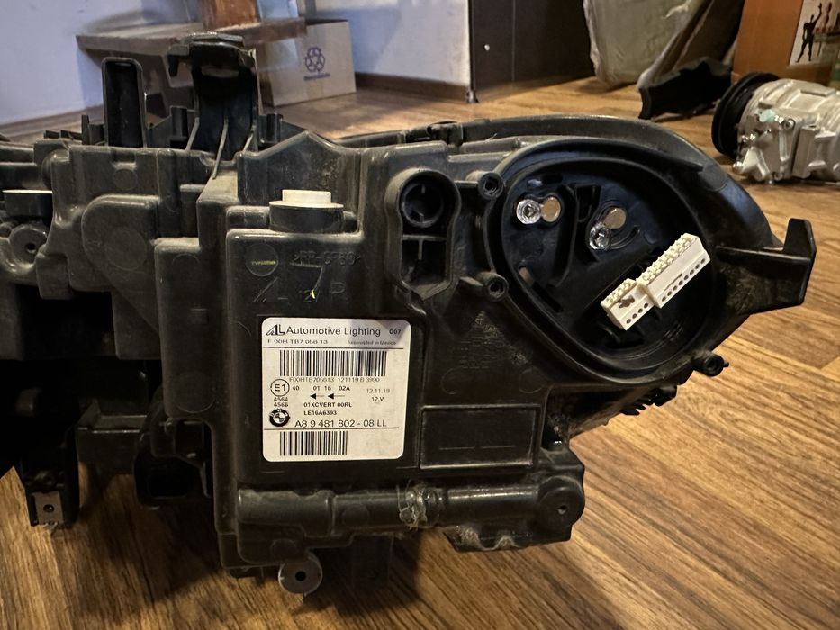 Правая фара BMW X7 б у