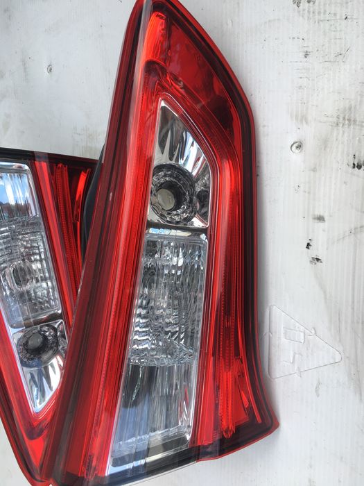 Triple Haion Toyota Yaris 3. 2016-2019. Medel cu Led. Volan stinga.