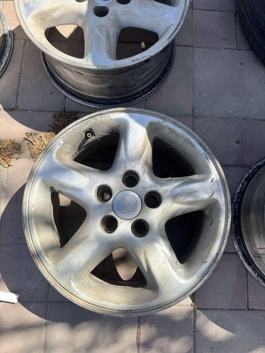 Продам диски Тойота