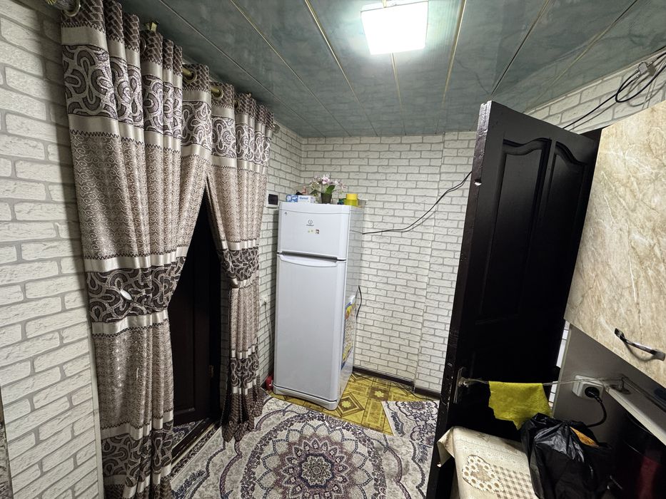 Яккасарой Кушбеги 2 хона/3/9 мебель техникалари билан. (Быв общежитие)