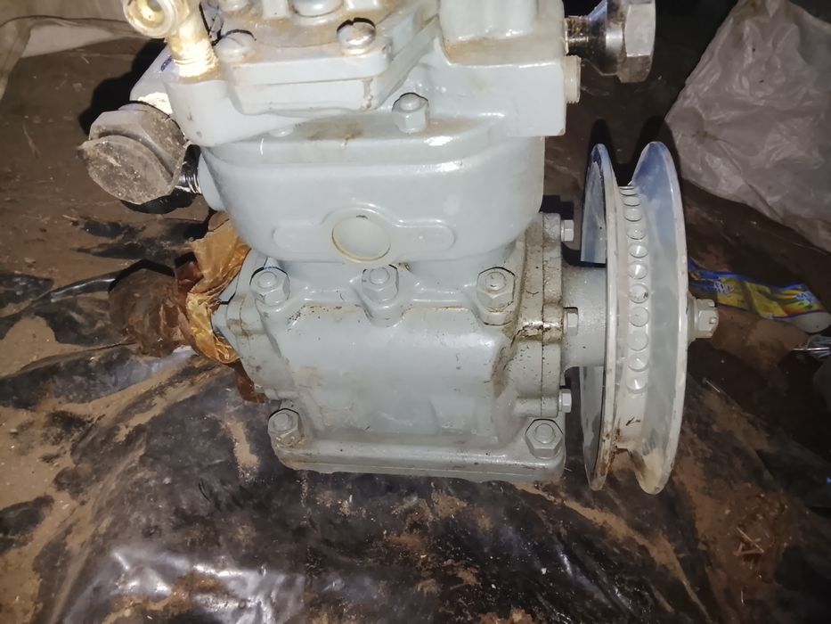 Продам компрессор