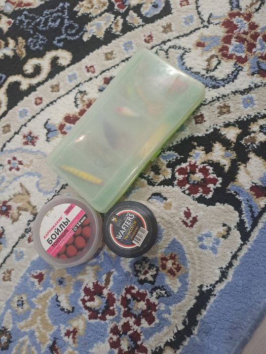 Продаю приманки, бойлы,контейнер