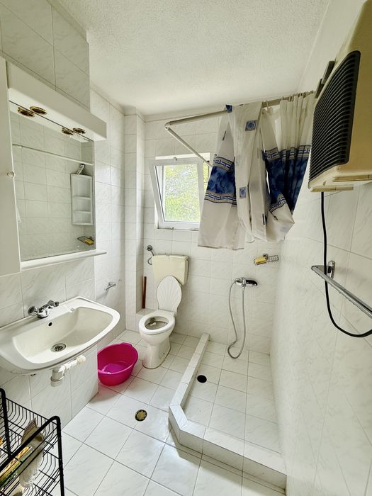 Дава се под наем Етаж от къща в Самоков - 79 кв.м за 358 € - Снимка #3