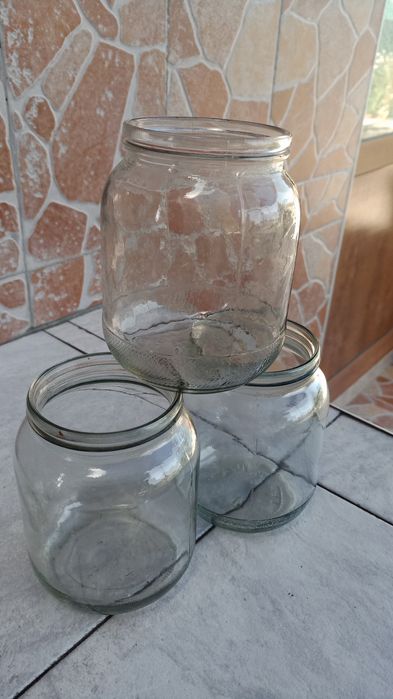 Продавам Обикновенни буркани -800ml  и Винтови 580ml