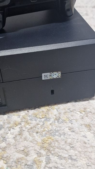 Xbox One prima generatie + 3 jocuri incluse – functionala