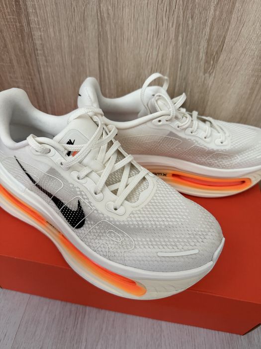 Nike Vomero Premium Women's Road Running Shoes