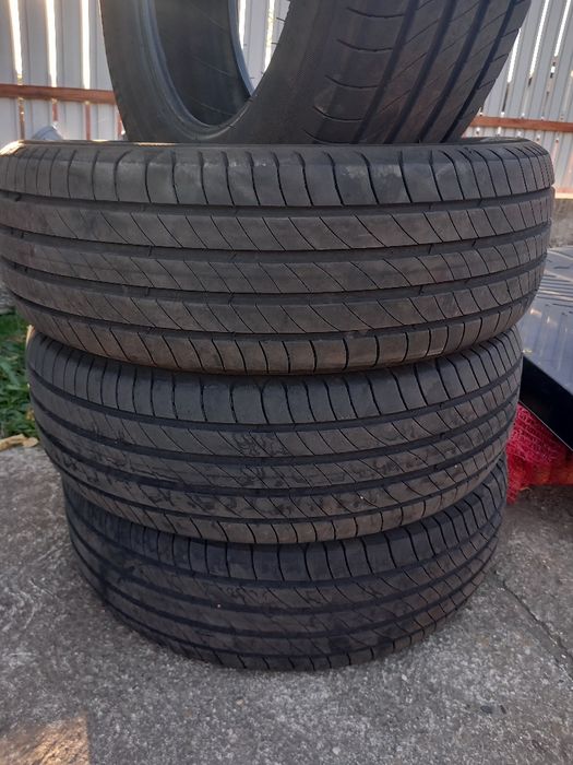 Vind 4 cauciucuri Michelin