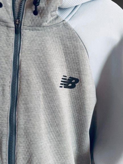 Jachetă  New Balance cu tehnologiat Heat