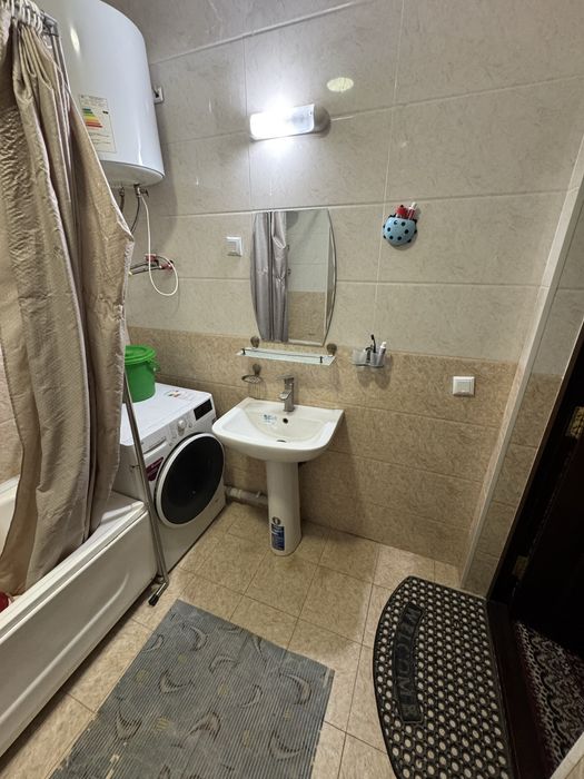 Vokzal cityda uy sotiladi