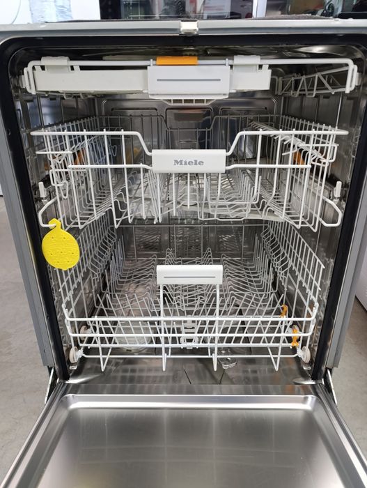 Съдомиялна за вграждане Miele A+++ XXL