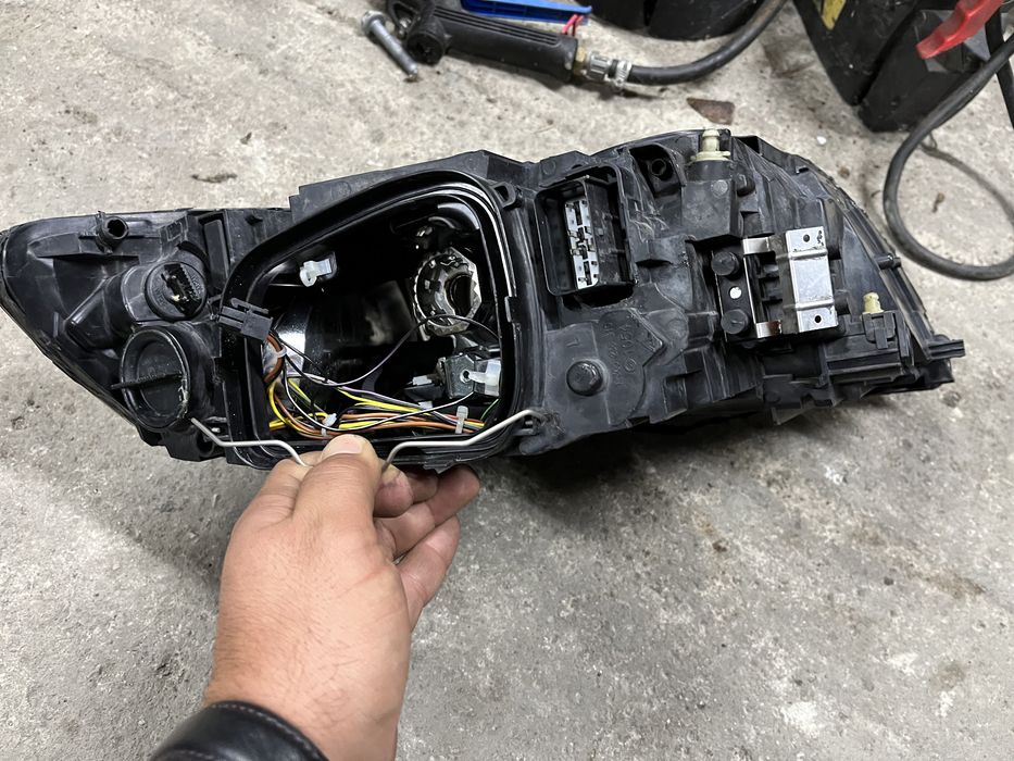 Фар Volvo V50 2010 ляв