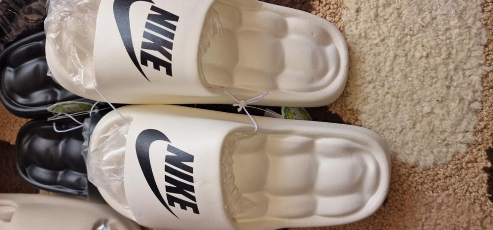 Papuci barbati diferite marimi si modele