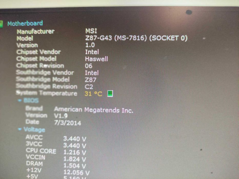 i7 4790k , 16gb ram, rx 570 foarte buna, complet,ca noua.fix