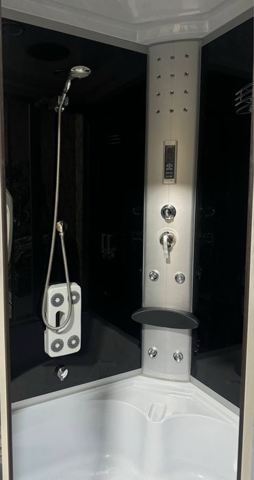 VKontakte-dagi dush kabinalarida qizlarning fotosuratlari