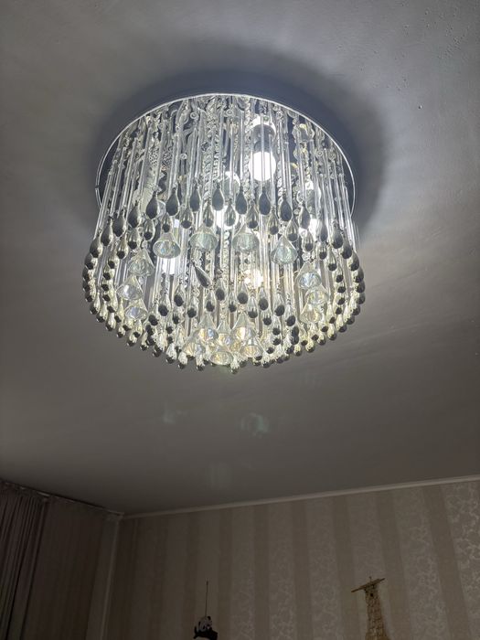 Люстра с подвесками