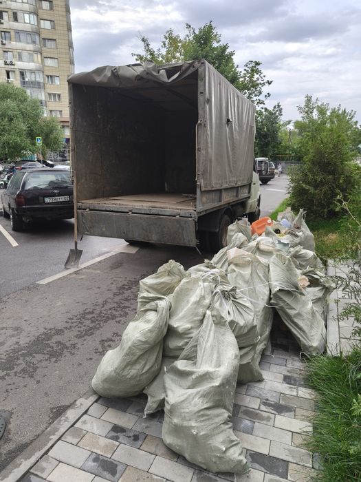 Вывоз строительного мусора домашнего хлама старой мебели