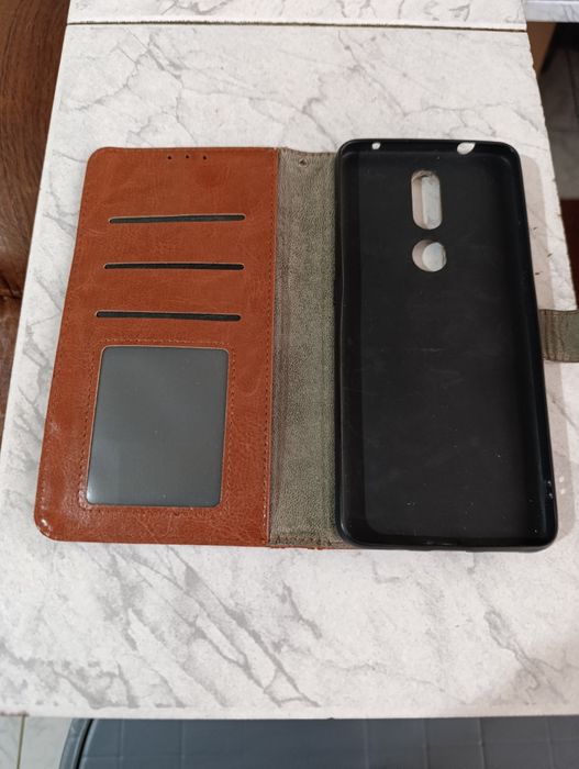 Телефон Nokia  2.4