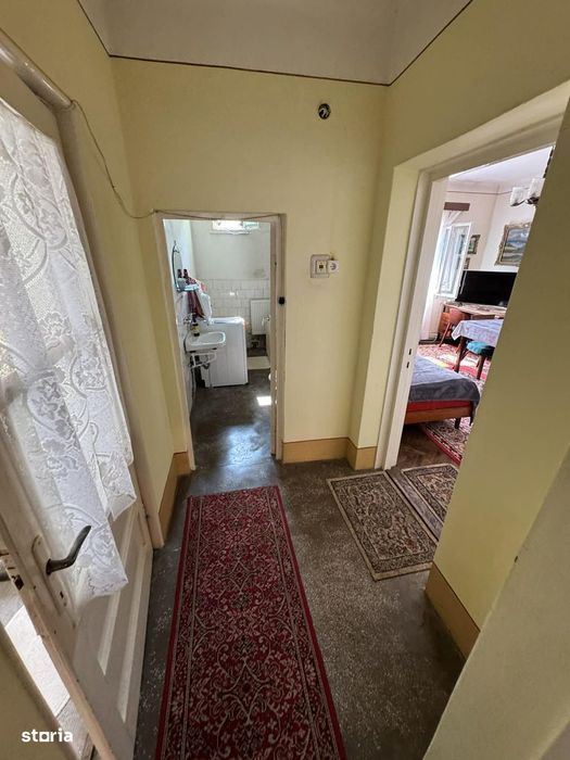 Casa P+1 cu 2 apartamente individuale , zona Ultracentrala