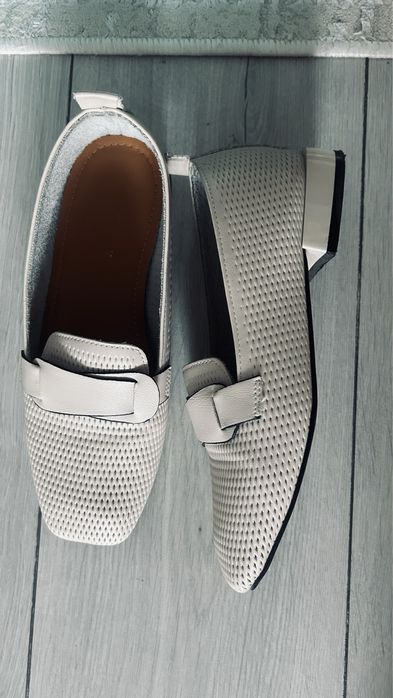 Балетки 4000 тг 36-37 размет