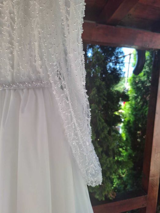 Rochie mireasa purtată o singură dată