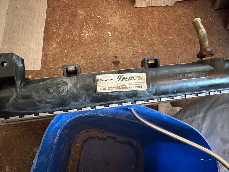 Воден радиатор за Honda CR-V I GEN бензин 147к.с