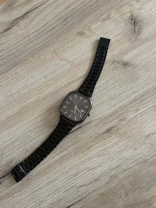 2 ceasuri de mâna Quartz + geneva - funcționale - 140 lei