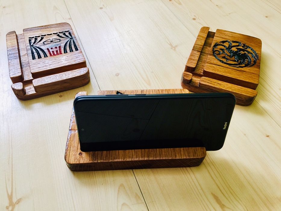 Suport pentru telefon din lemn de Stejar