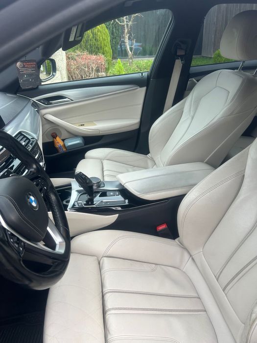 BMW seria 5 pachet M 2018 full