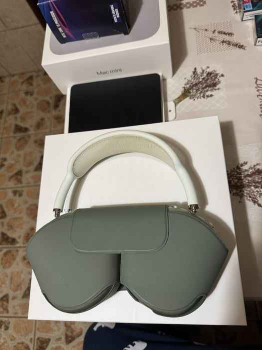 Vând Apple Air Pods Max, preț negociabil