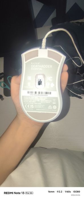 продам ориг мышку Razer