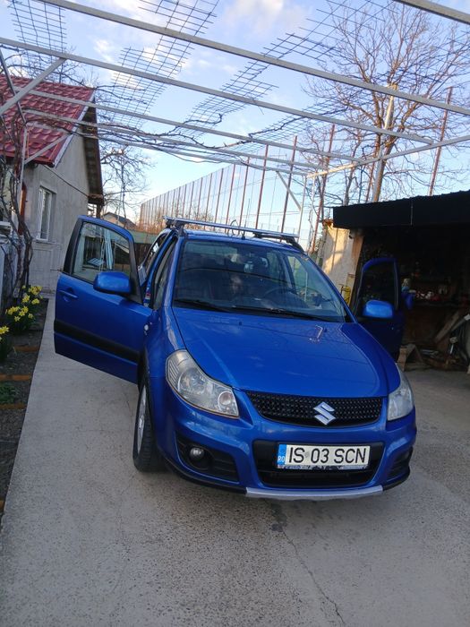 Vând Suzuki sx4 2011