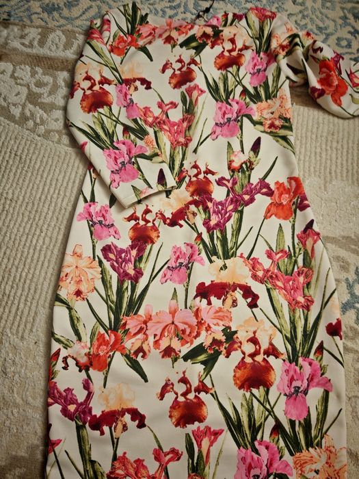 Продам платье вечернее новое