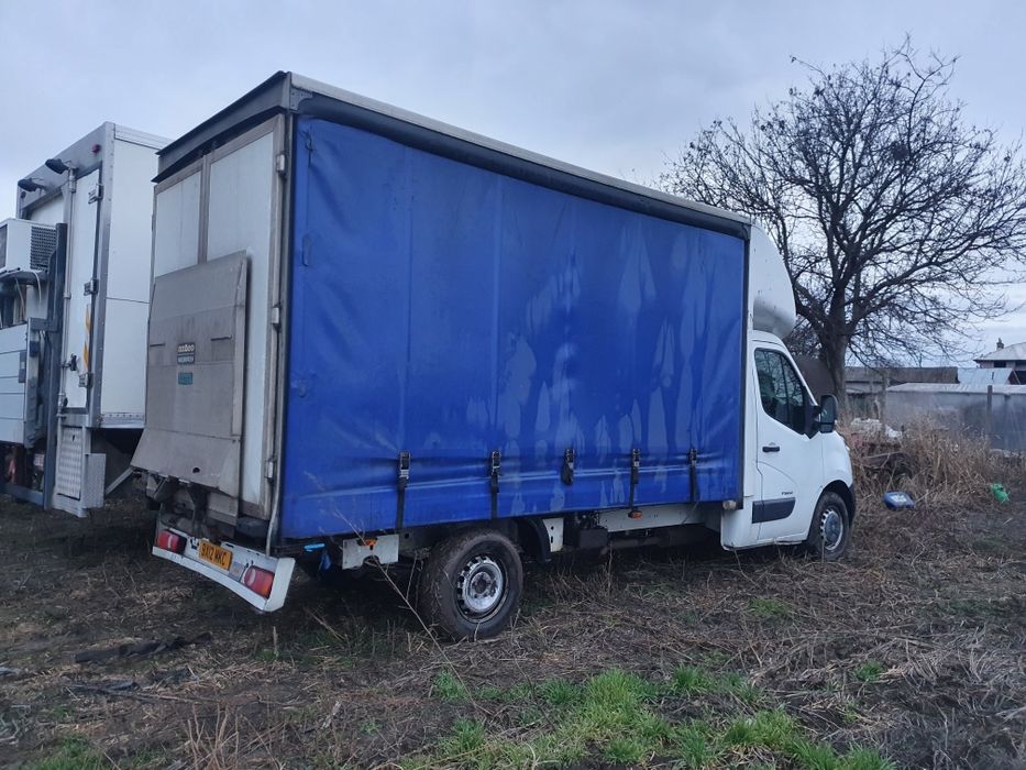 Dezmembrez Renault master 2.3 motor cutie Viteze injectoare bena lift