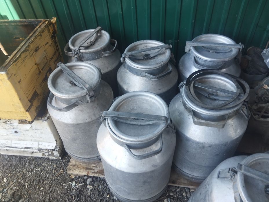 Продам Фляги 40 литр.б.у из под мёда.