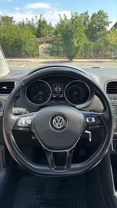 VOLKSWAGEN Polo 2016 — imagine 3